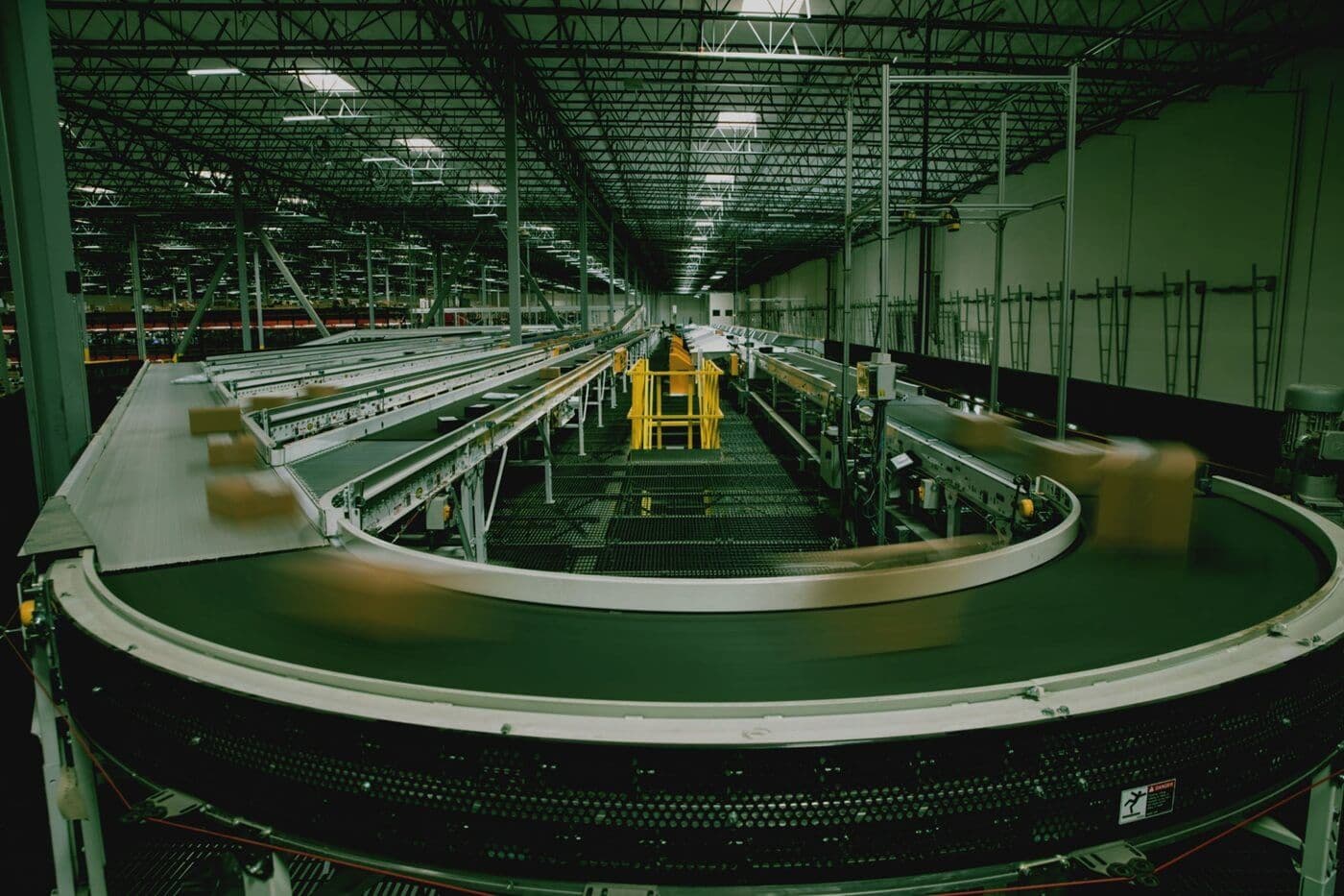 مستودعات مبنية حسب الطلب